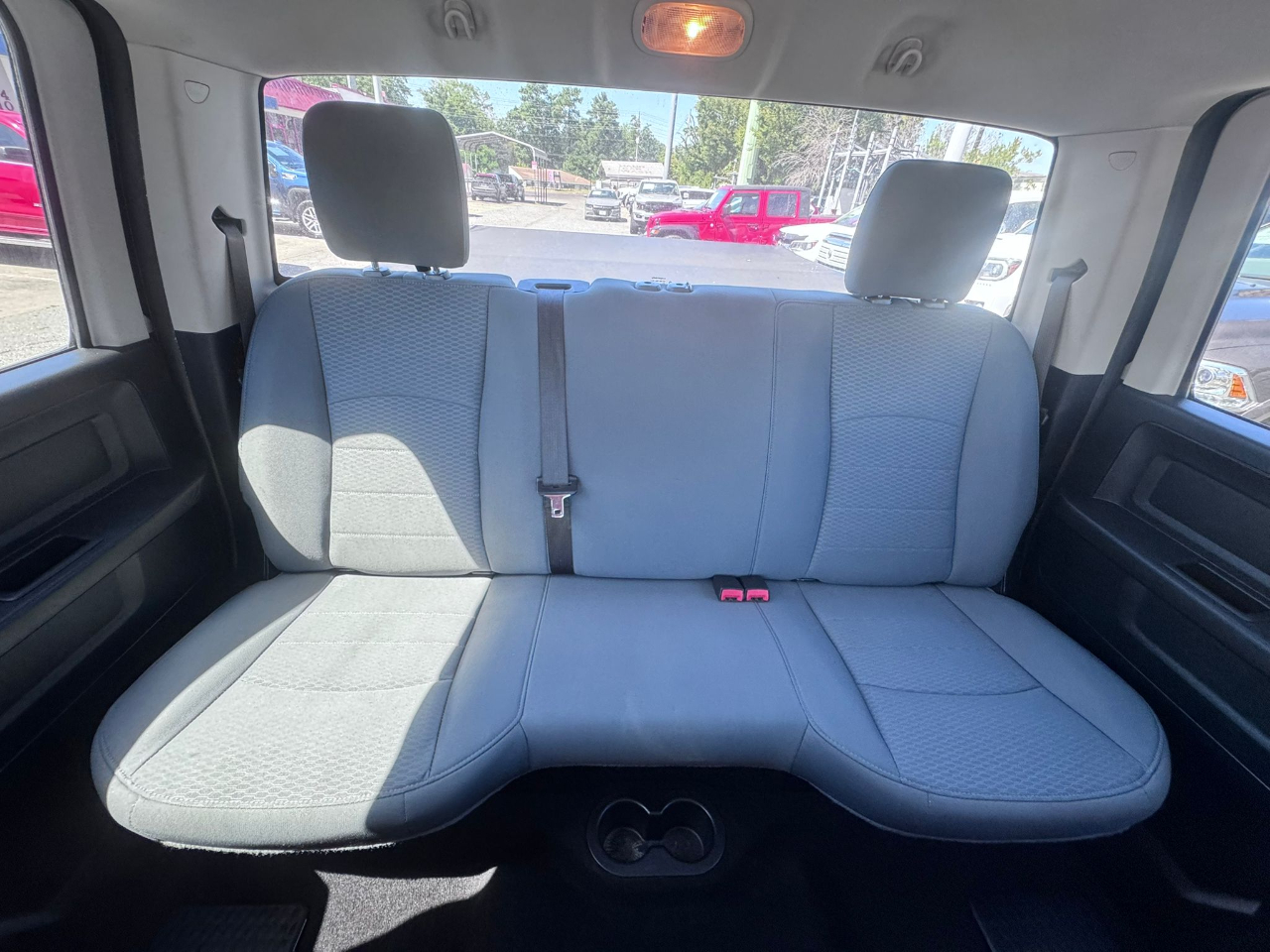 RAM 1500 Tradesman Crew Cab SWB 2WD 2018 RAM 1500 Tradesman Crew Cab SWB 2WD 2018