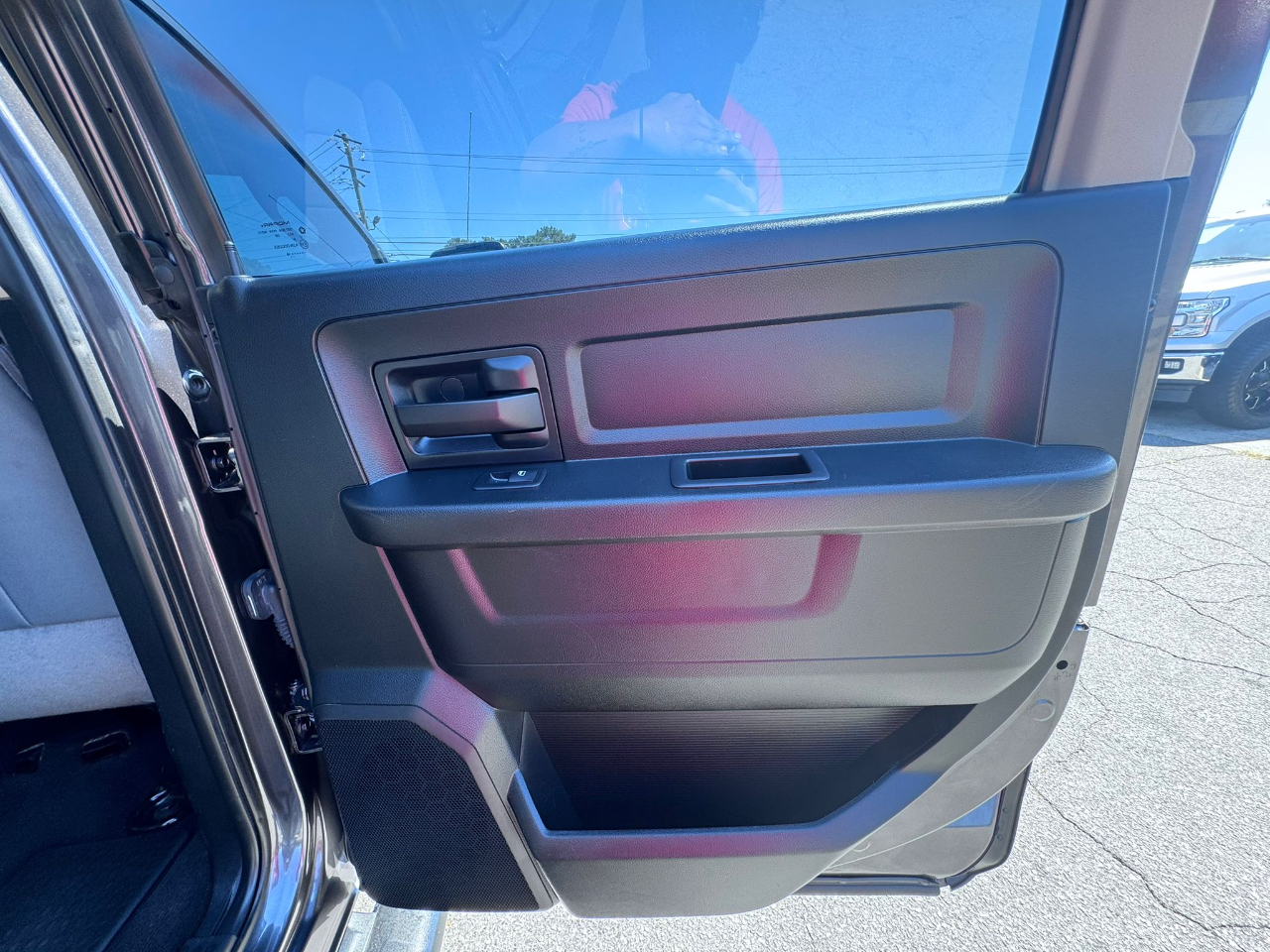 RAM 1500 Tradesman Crew Cab SWB 2WD 2018 RAM 1500 Tradesman Crew Cab SWB 2WD 2018