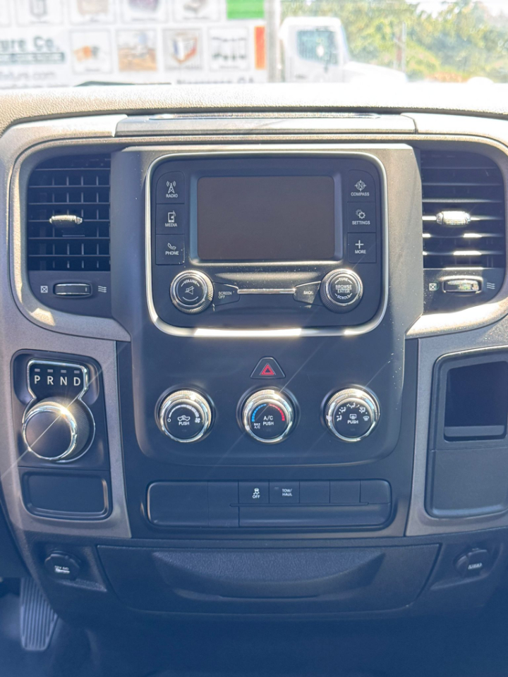 RAM 1500 Tradesman Crew Cab SWB 2WD 2018 RAM 1500 Tradesman Crew Cab SWB 2WD 2018