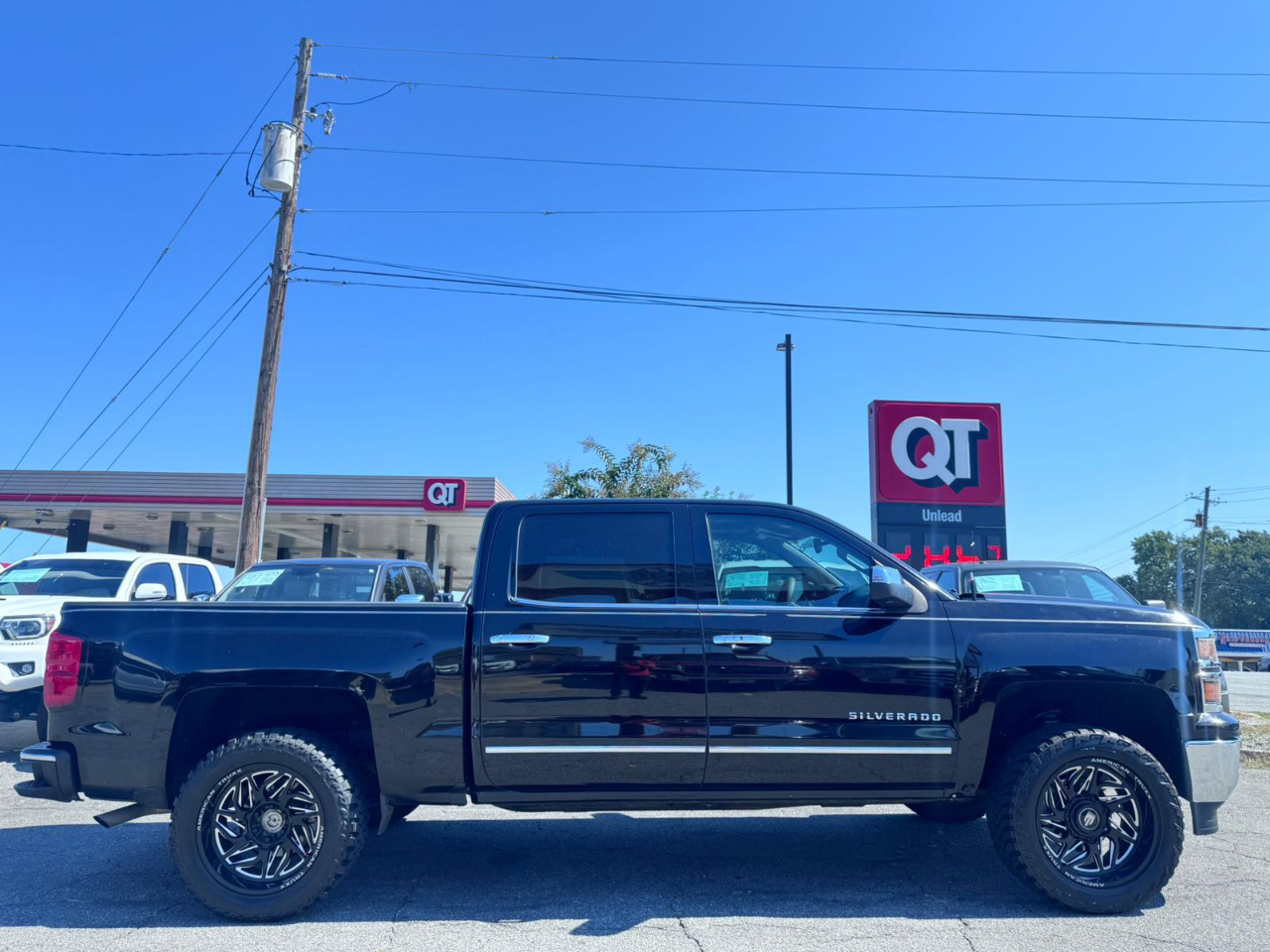 Chevrolet Silverado 1500 LTZ Crew Cab 2WD 2015 Chevrolet Silverado 1500 LTZ Crew Cab 2WD 2015