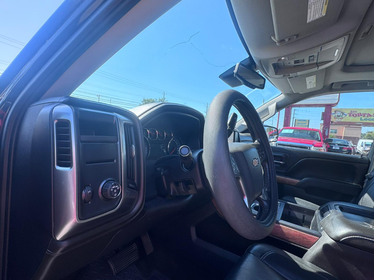Chevrolet Silverado 1500 LTZ Crew Cab 2WD 2015 Chevrolet Silverado 1500 LTZ Crew Cab 2WD 2015