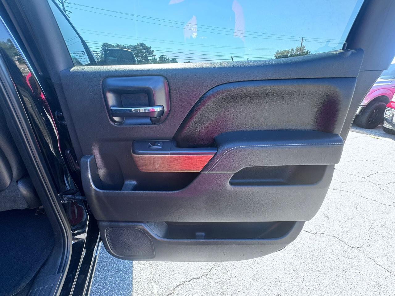 Chevrolet Silverado 1500 LTZ Crew Cab 2WD 2015 Chevrolet Silverado 1500 LTZ Crew Cab 2WD 2015