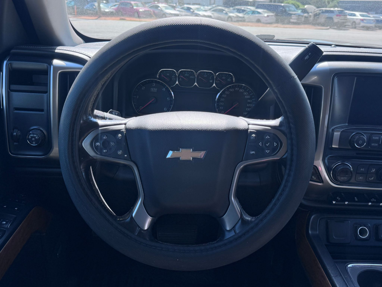 Chevrolet Silverado 1500 LTZ Crew Cab 2WD 2015 Chevrolet Silverado 1500 LTZ Crew Cab 2WD 2015