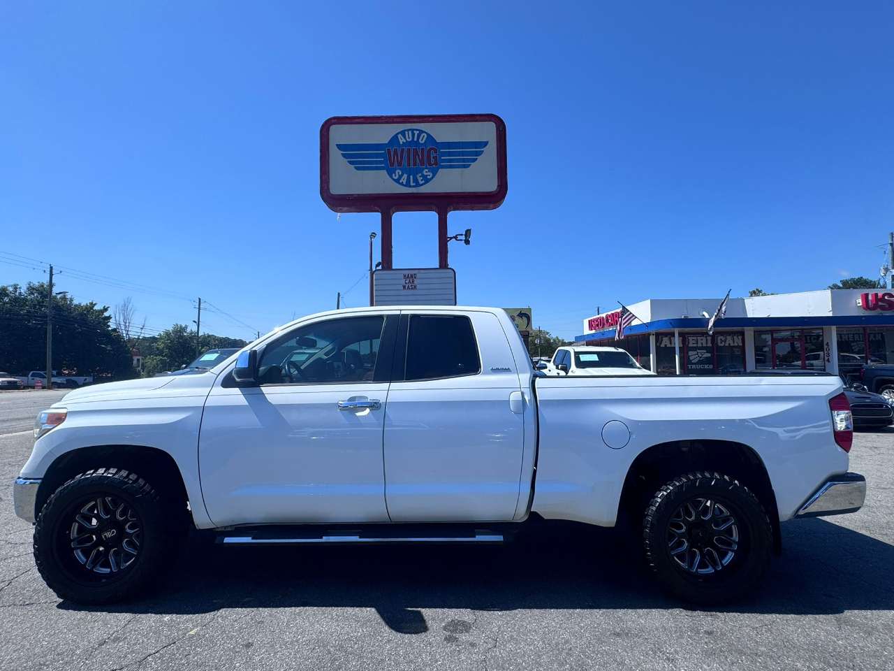 Toyota Tundra Limited 5.7L FFV Double Cab 2WD 2017 Toyota Tundra Limited 5.7L FFV Double Cab 2WD 2017