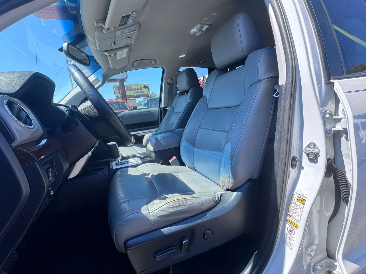 Toyota Tundra Limited 5.7L FFV Double Cab 2WD 2017 Toyota Tundra Limited 5.7L FFV Double Cab 2WD 2017