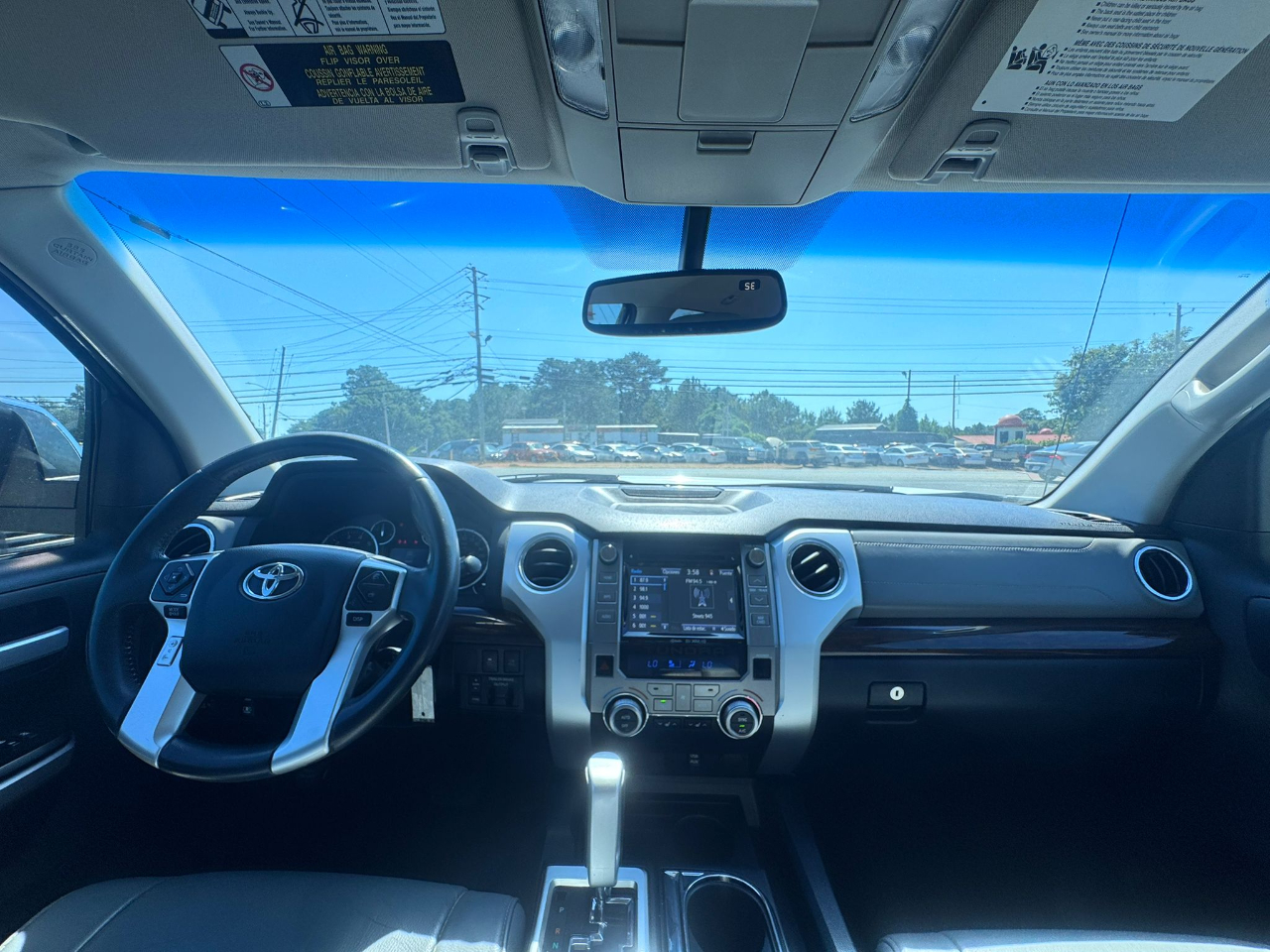 Toyota Tundra Limited 5.7L FFV Double Cab 2WD 2017 Toyota Tundra Limited 5.7L FFV Double Cab 2WD 2017