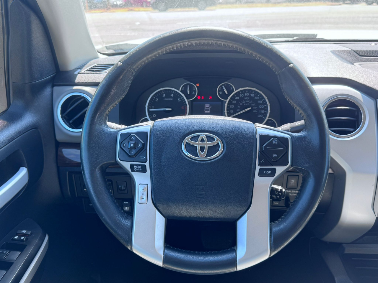 Toyota Tundra Limited 5.7L FFV Double Cab 2WD 2017 Toyota Tundra Limited 5.7L FFV Double Cab 2WD 2017