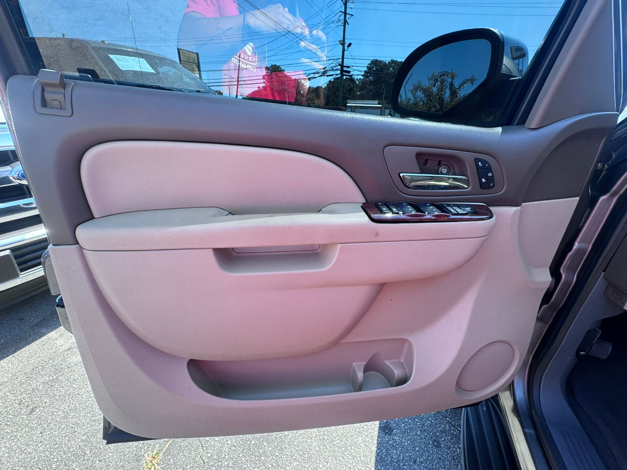 Chevrolet Tahoe LT 2WD 2012 Chevrolet Tahoe LT 2WD 2012