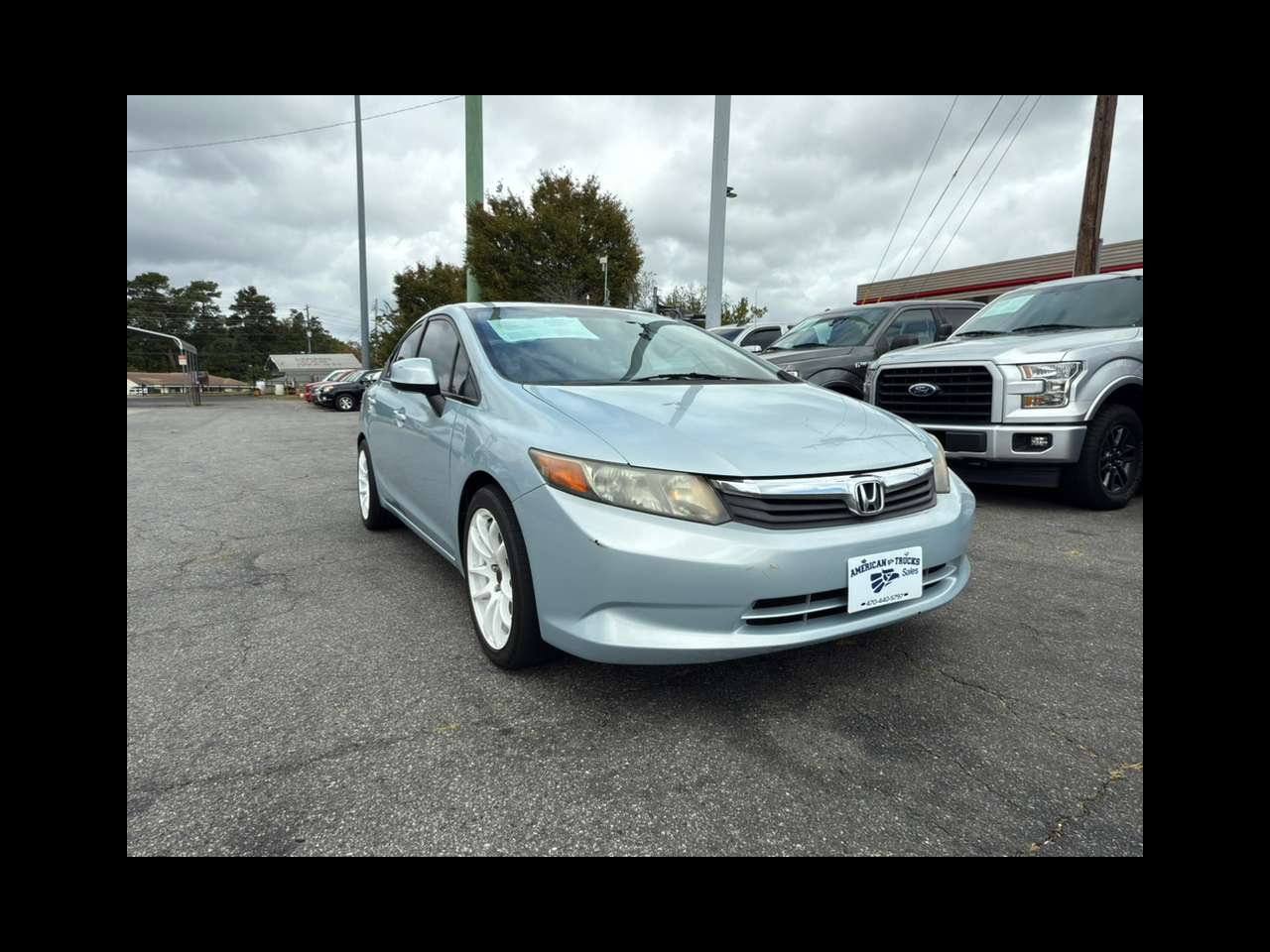 Honda Civic LX Sedan 5-Speed AT 2012
