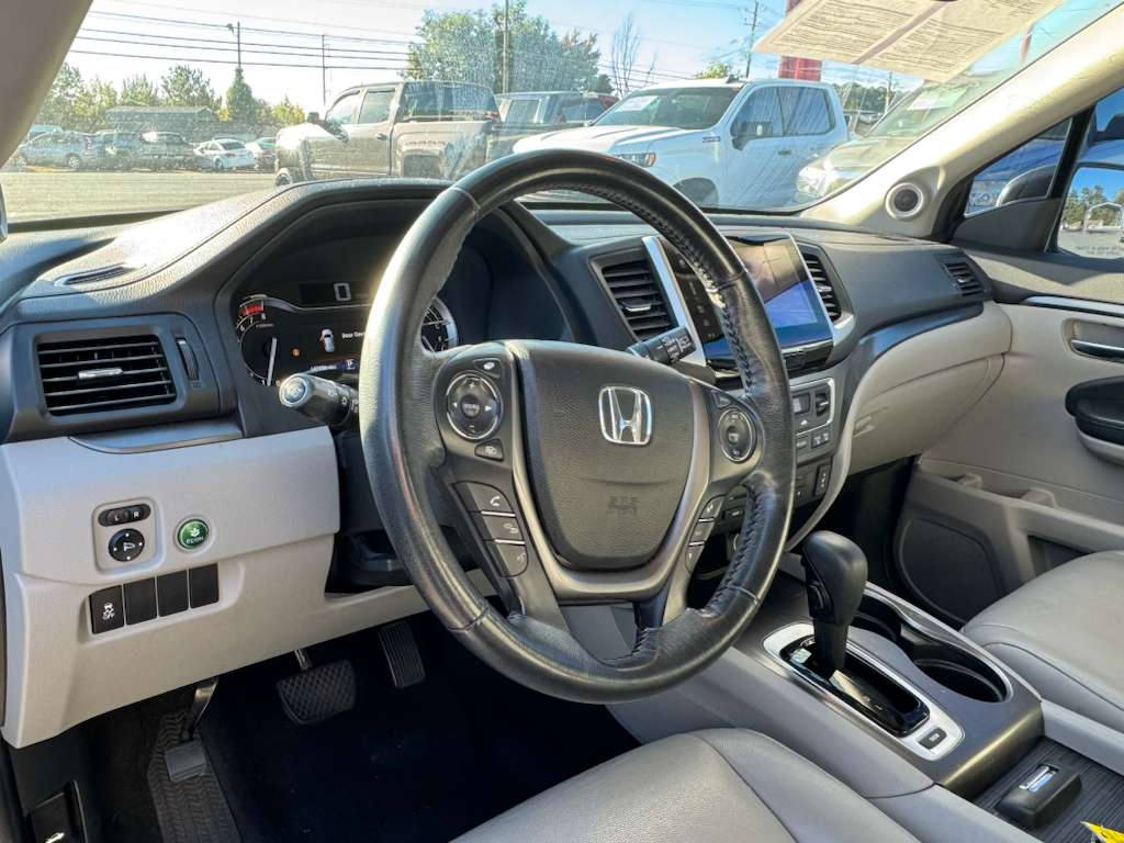 Honda Pilot EX-L w/RES 2017 Honda Pilot EX-L w/RES 2017