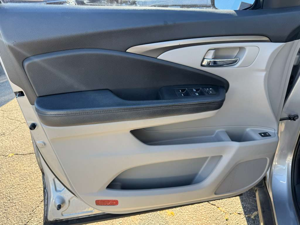 Honda Pilot EX-L w/RES 2017 Honda Pilot EX-L w/RES 2017