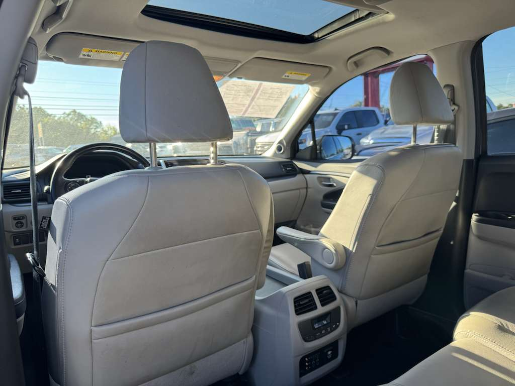 Honda Pilot EX-L w/RES 2017 Honda Pilot EX-L w/RES 2017