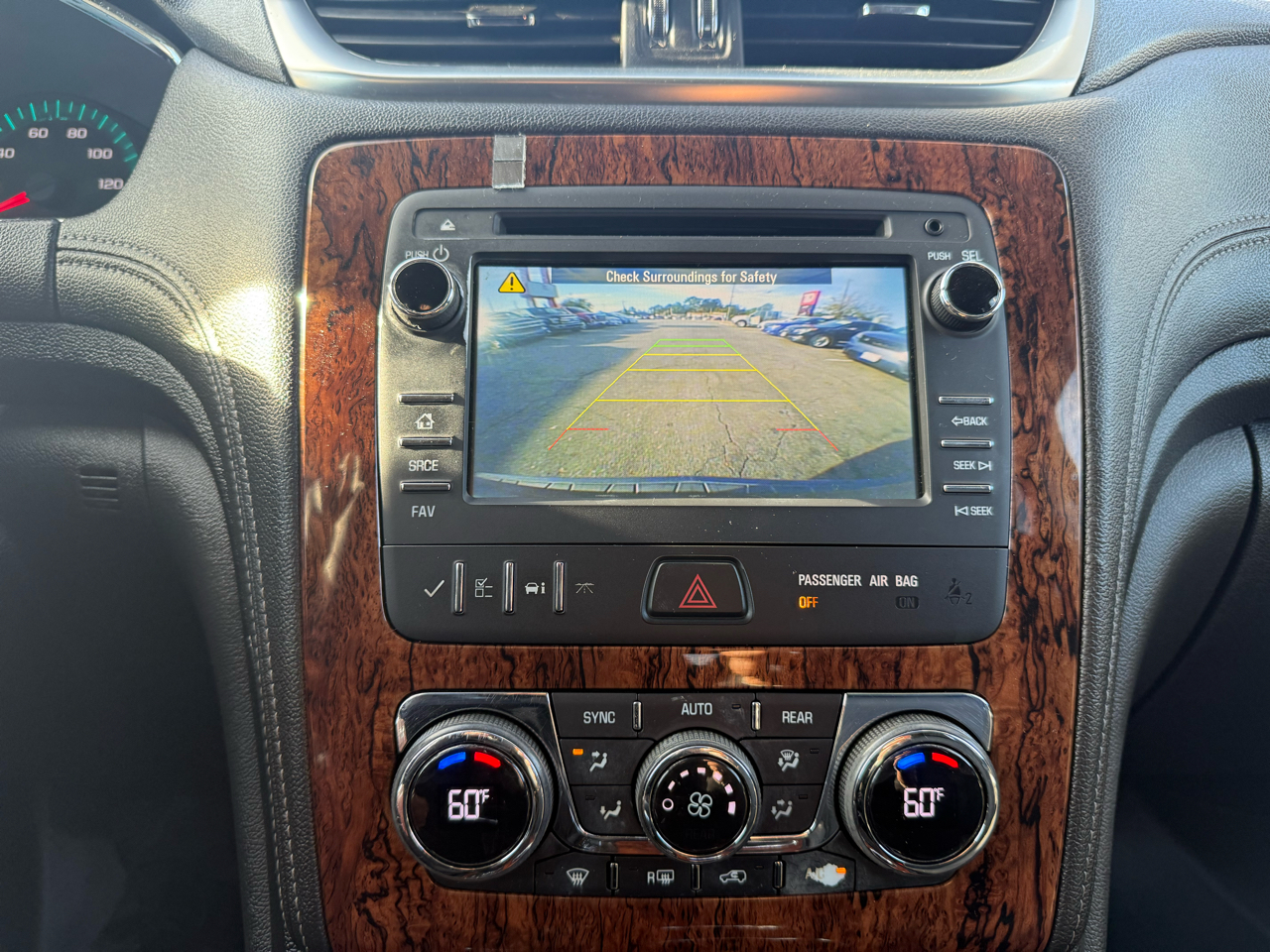 Chevrolet Traverse 2LT FWD 2014