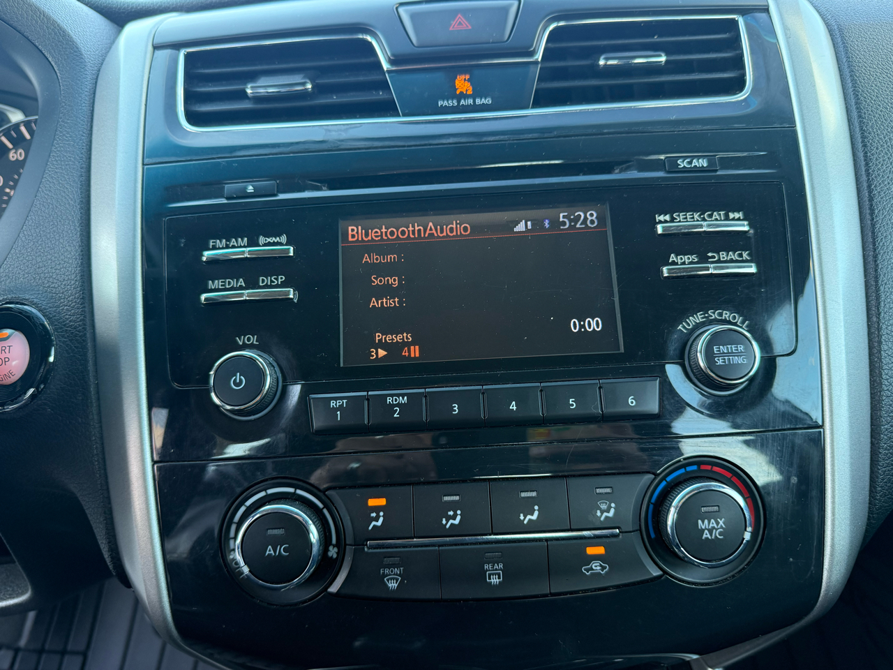 Nissan Altima 2.5 SV 2015