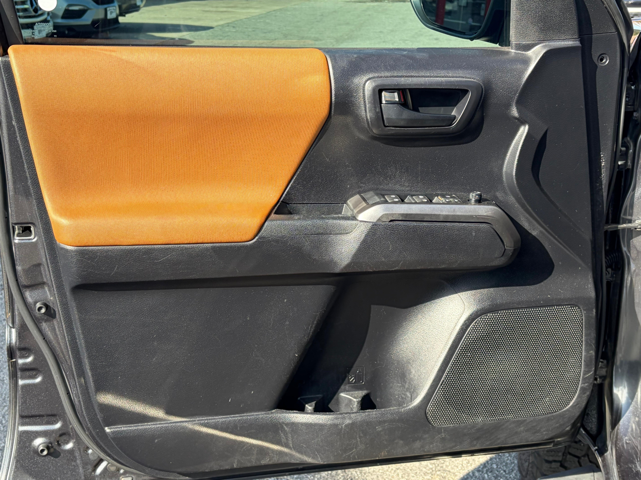 Toyota Tacoma SR5 Double Cab Long Bed V6 6AT 2WD 2019