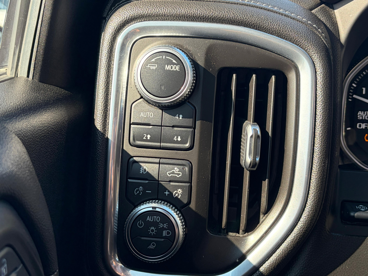 GMC Sierra 1500 Denali Crew Cab Long Box 4WD 2020