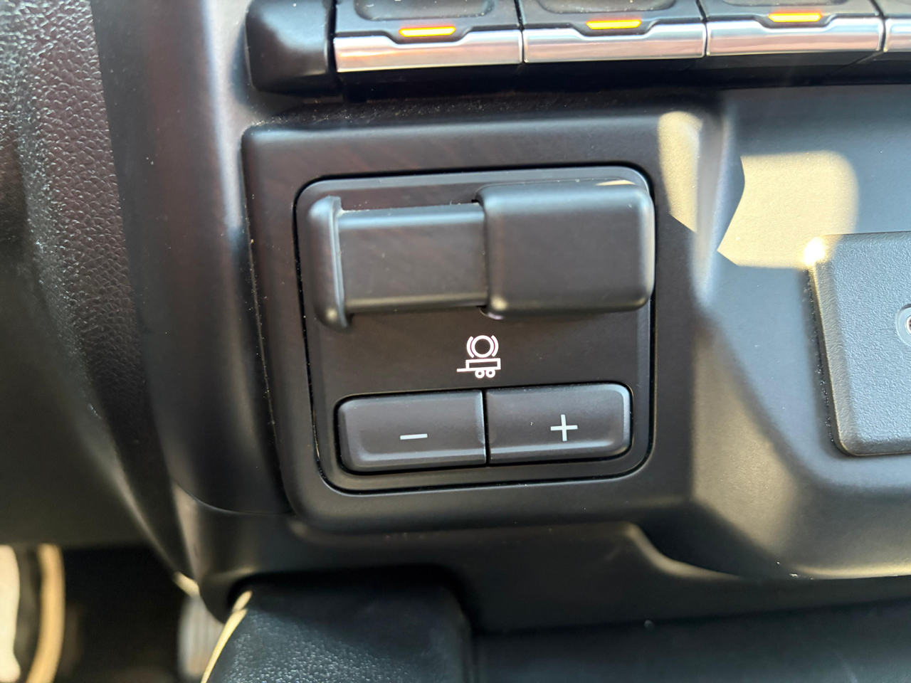 GMC Sierra 1500 Denali Crew Cab Long Box 4WD 2020