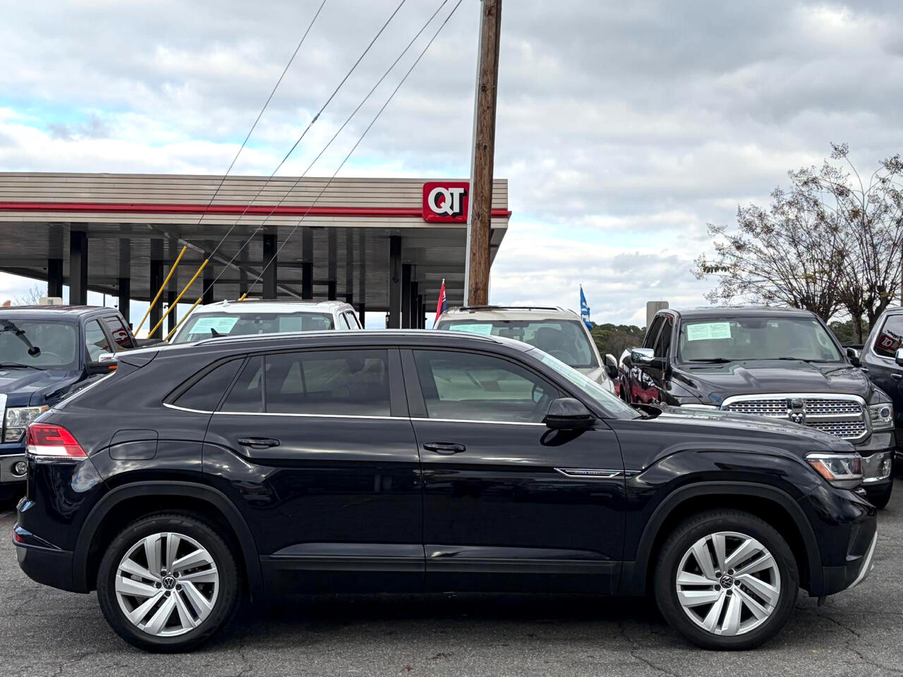Volkswagen Atlas Cross Sport SE w/Technology 2021