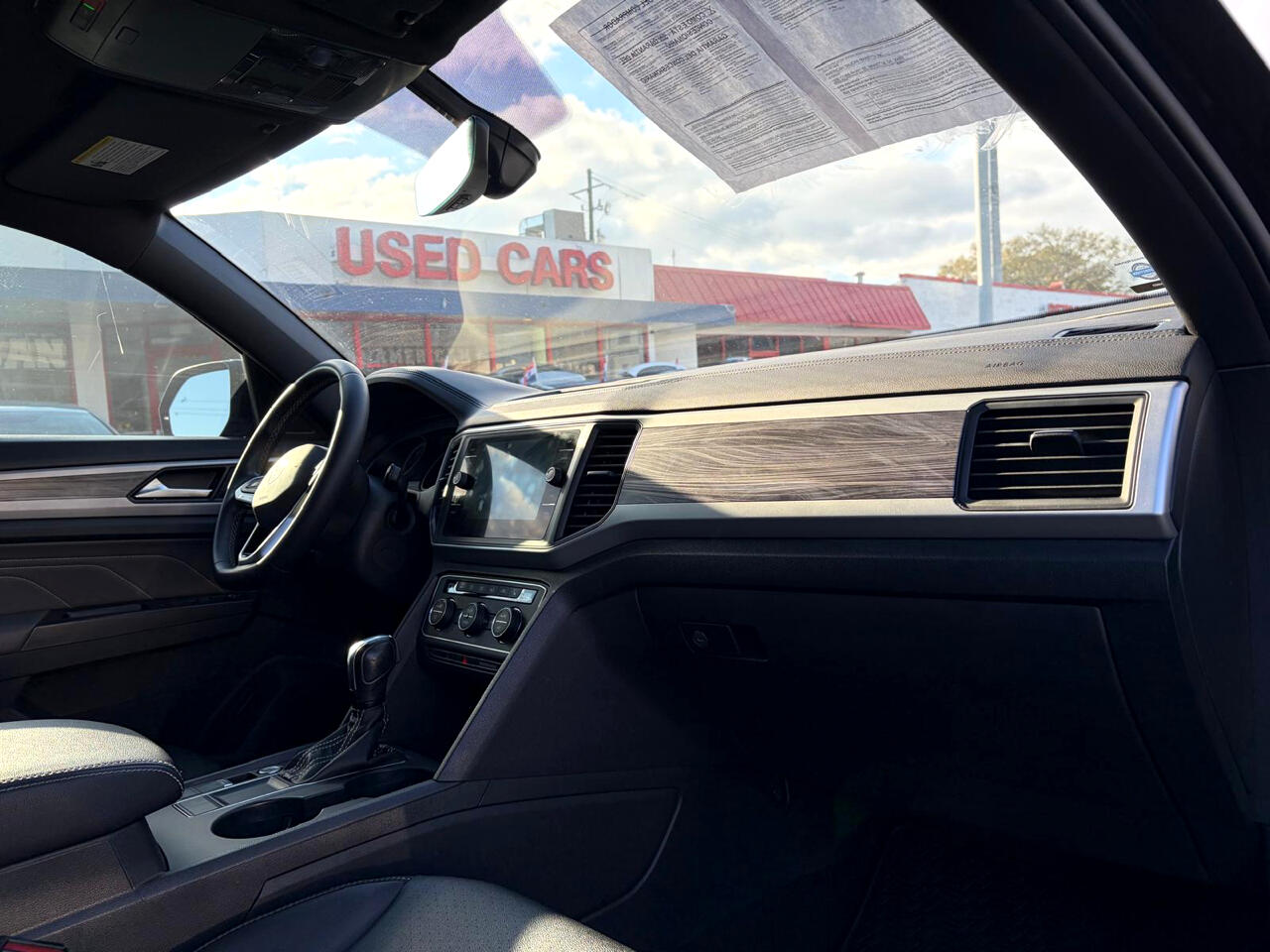 Volkswagen Atlas Cross Sport SE w/Technology 2021