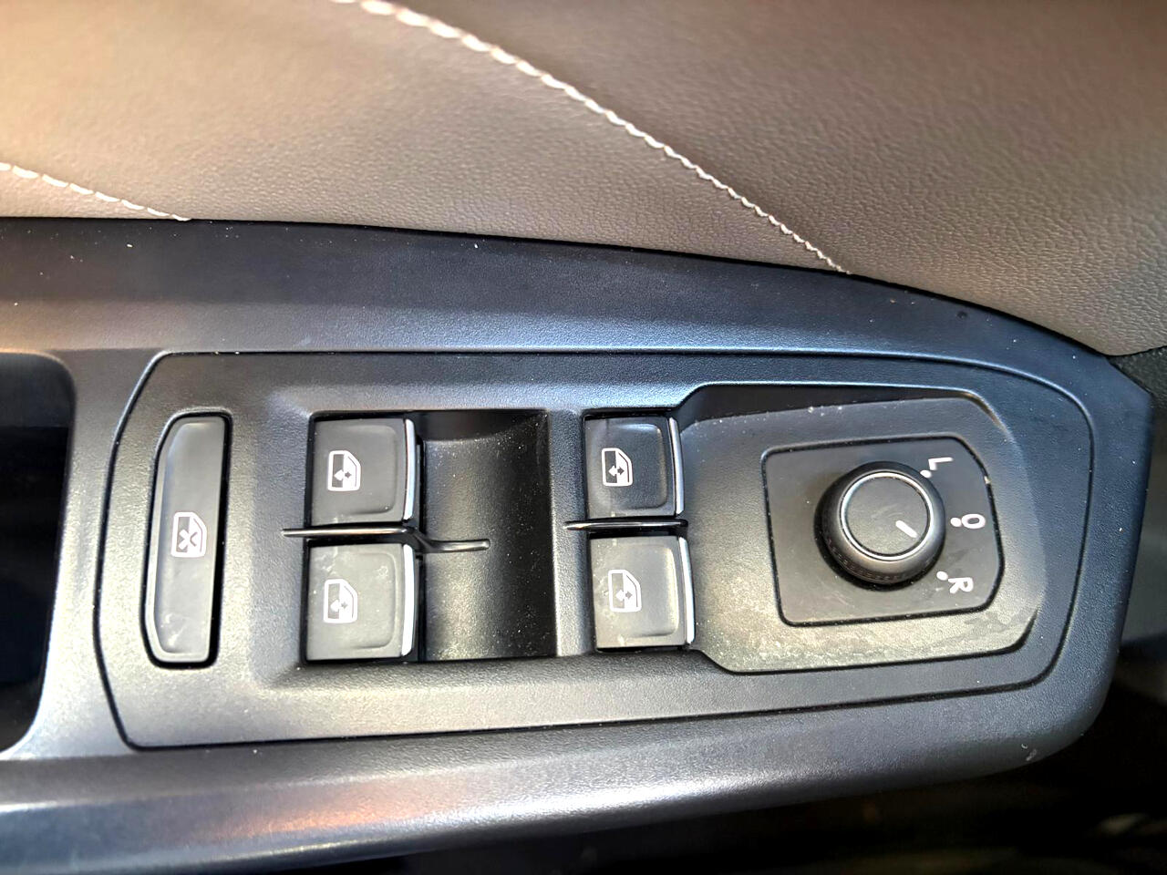 Volkswagen Atlas Cross Sport SE w/Technology 2021