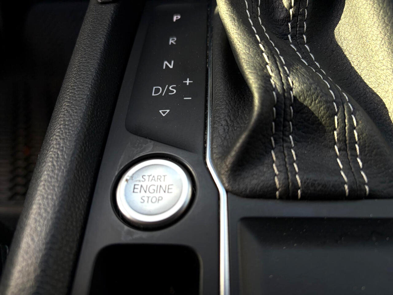 Volkswagen Atlas Cross Sport SE w/Technology 2021