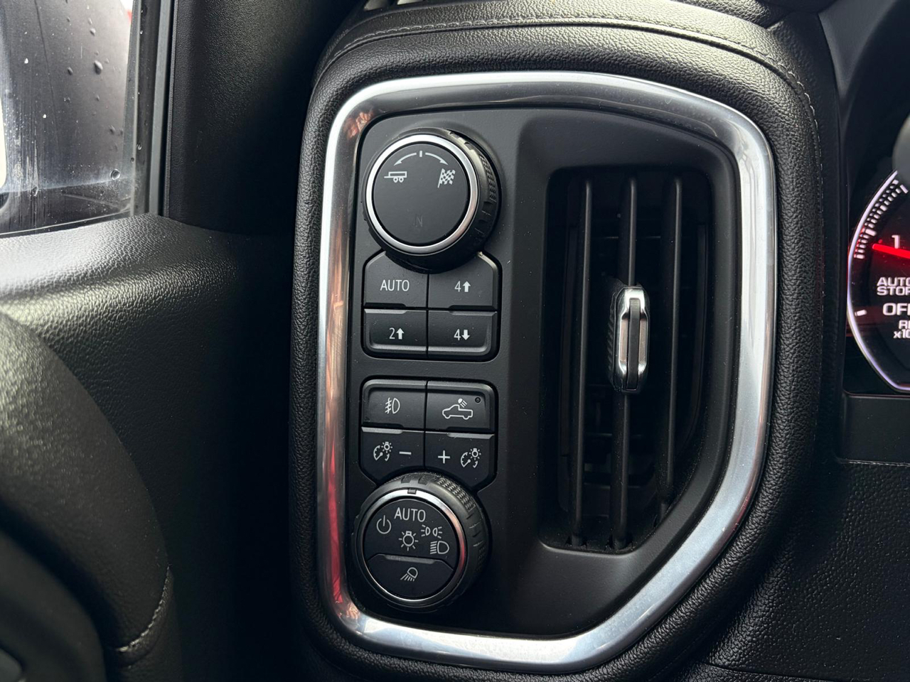 Chevrolet Silverado 1500 RST Crew Cab 4WD 2019