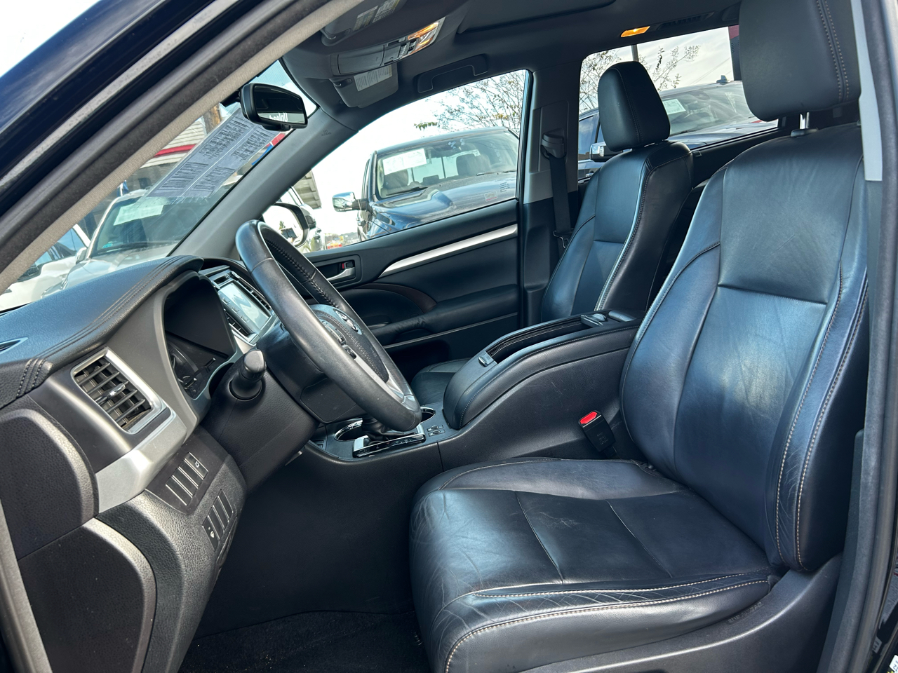 Toyota Highlander XLE FWD V6 2015