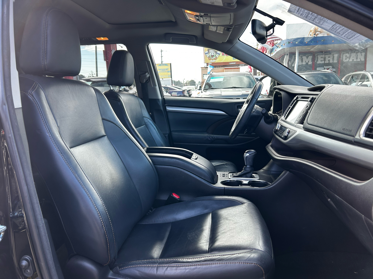 Toyota Highlander XLE FWD V6 2015