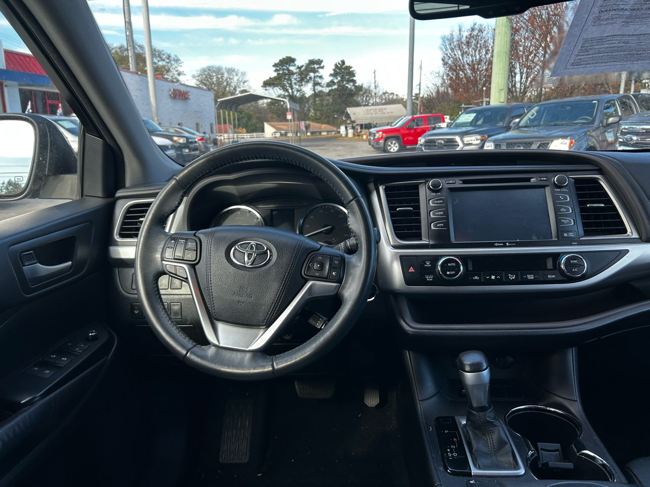 Toyota Highlander XLE FWD V6 2015