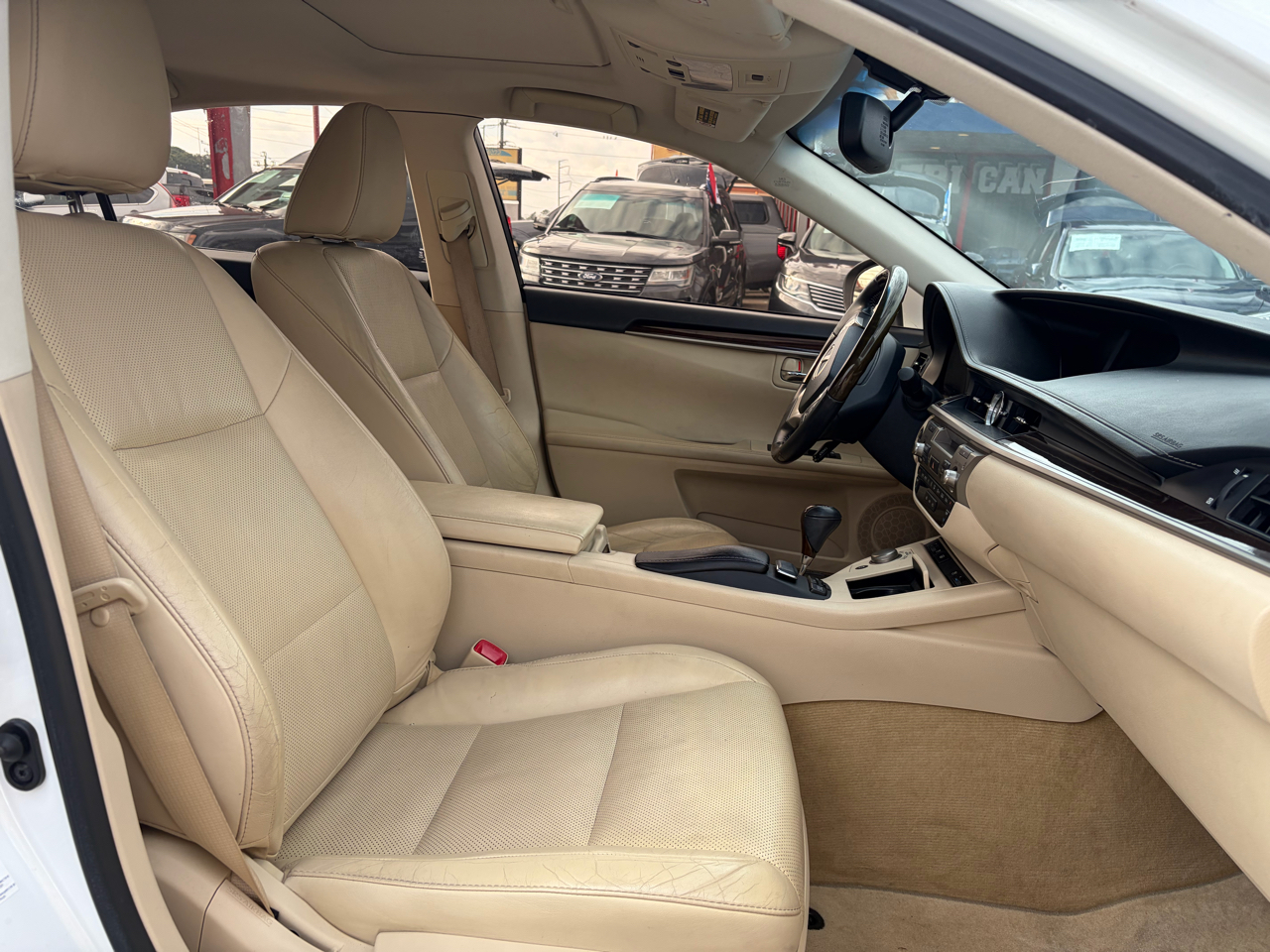 Lexus ES 350 Sedan 2014