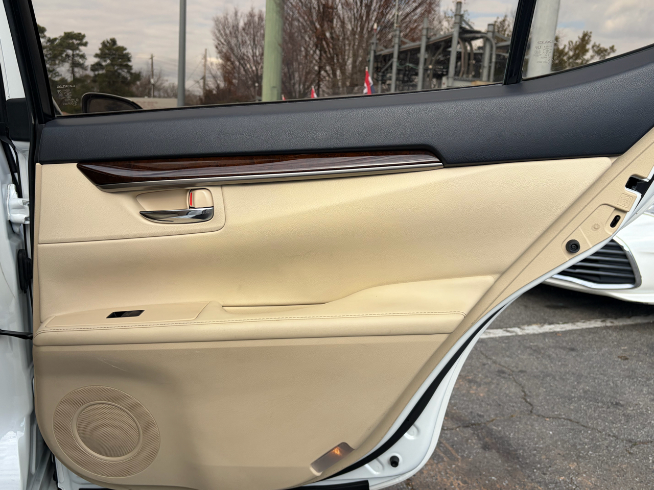 Lexus ES 350 Sedan 2014