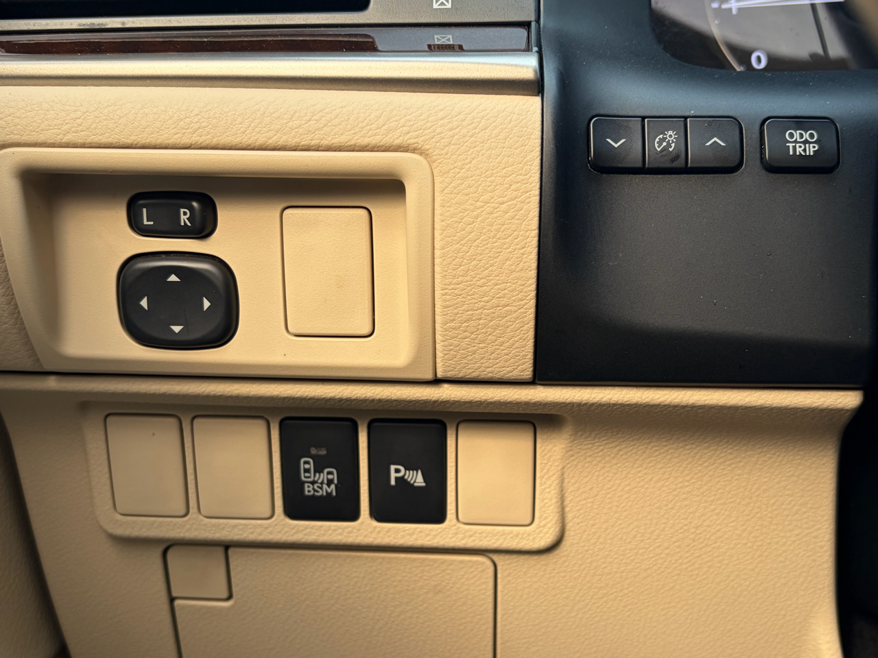 Lexus ES 350 Sedan 2014