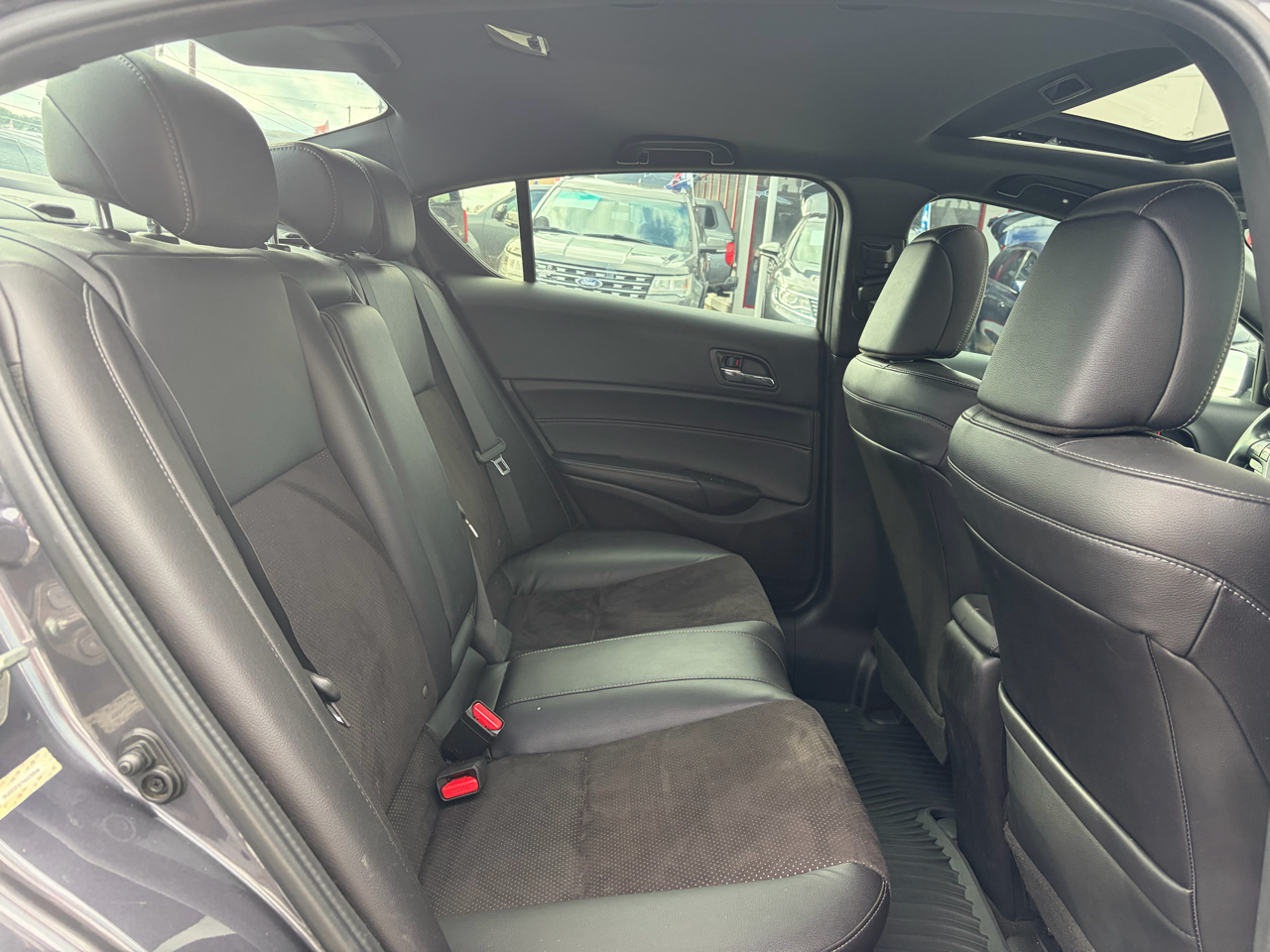 Acura ILX 8-Spd AT w/ Premium & A-SPEC Packages 2017