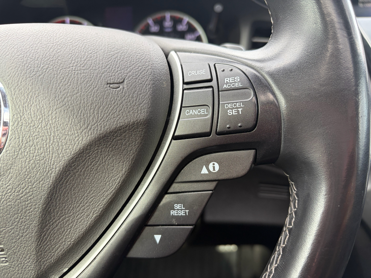 Acura ILX 8-Spd AT w/ Premium & A-SPEC Packages 2017