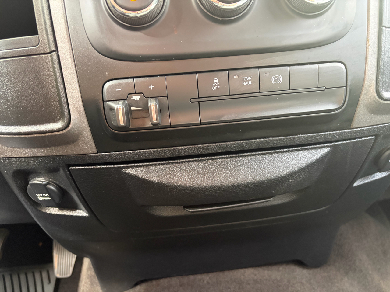 RAM 2500 Tradesman Crew Cab SWB 2WD 2017