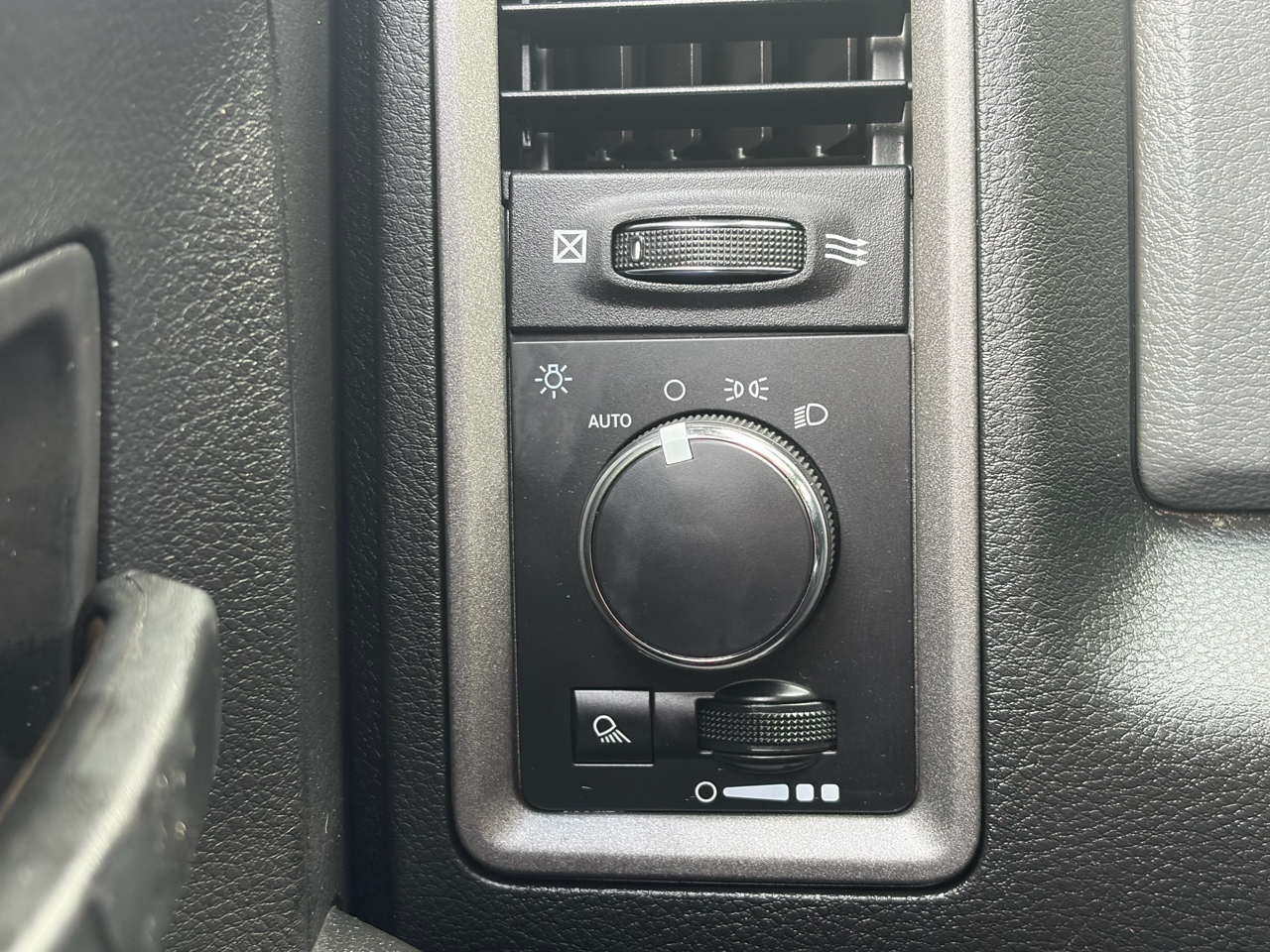 RAM 2500 Tradesman Crew Cab SWB 2WD 2017