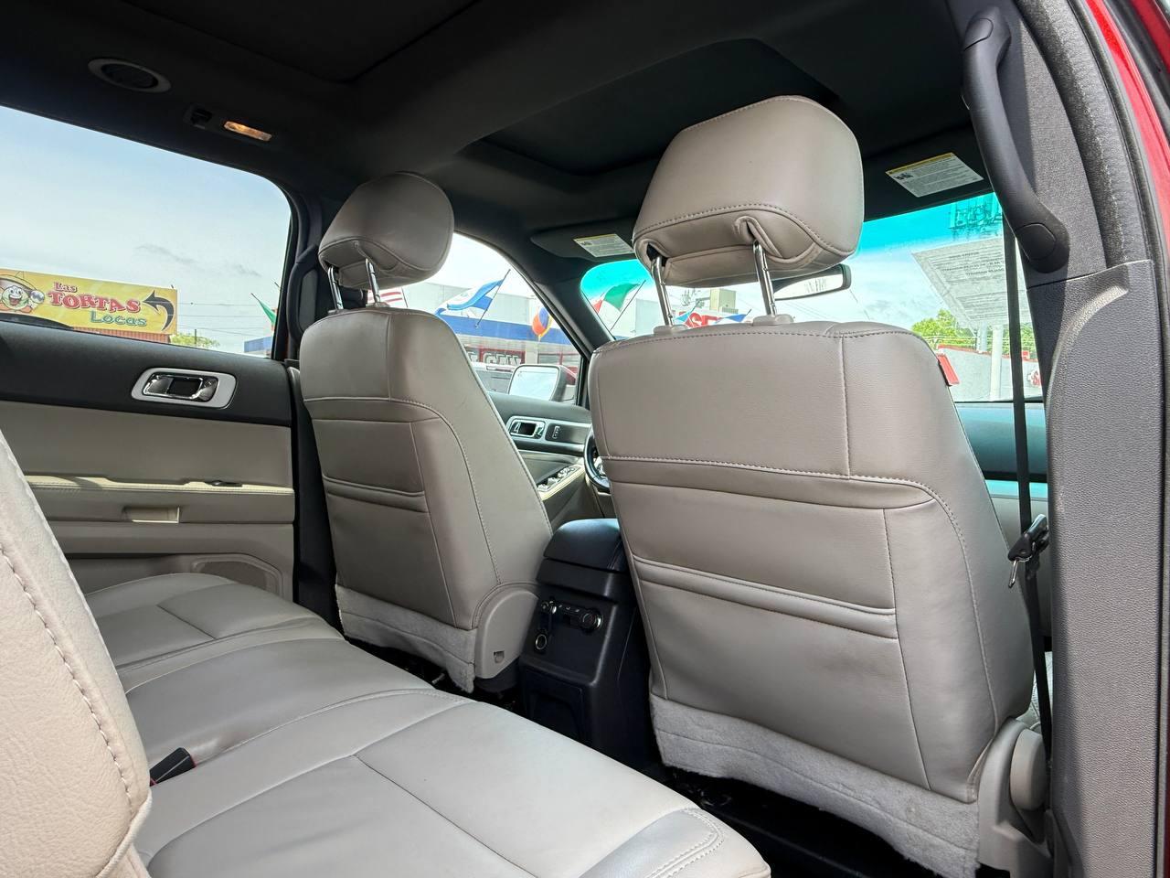 Ford Explorer XLT FWD 2014