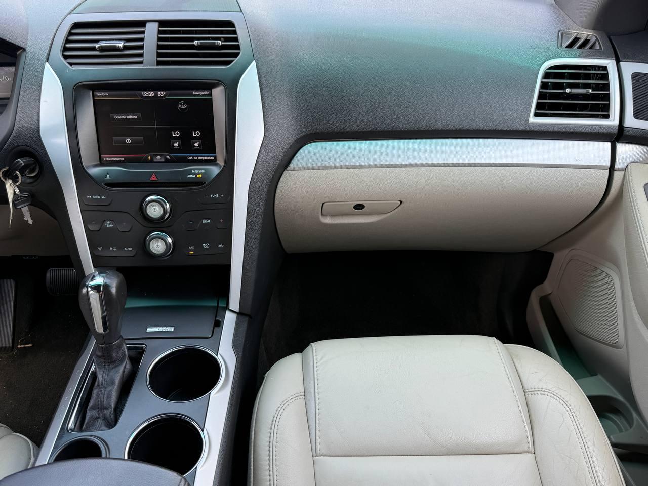 Ford Explorer XLT FWD 2014