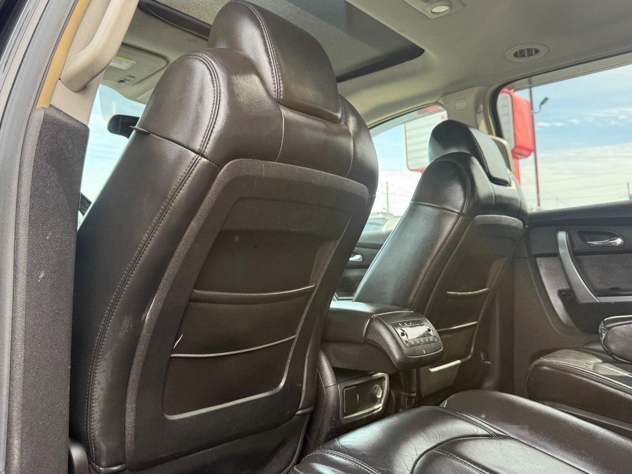 GMC Acadia SLT-2 FWD 2008