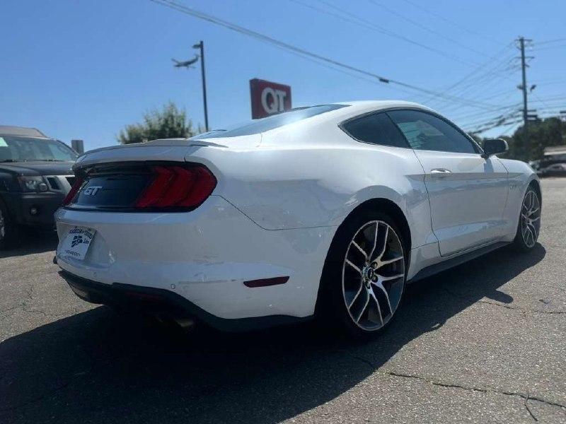 Ford Mustang GT Premium Coupe 2019
