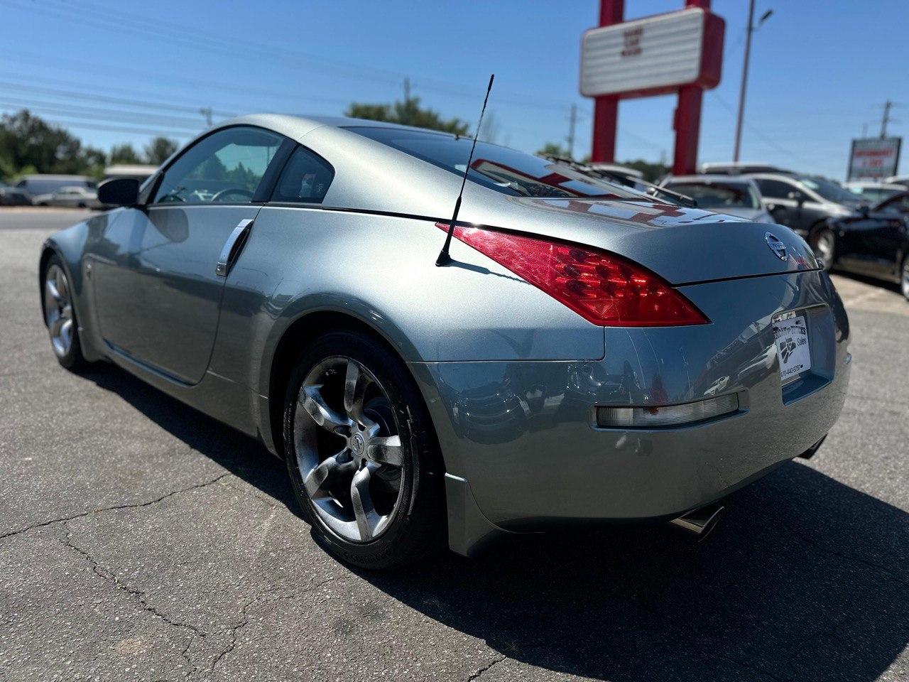 Nissan 350Z Base 2006