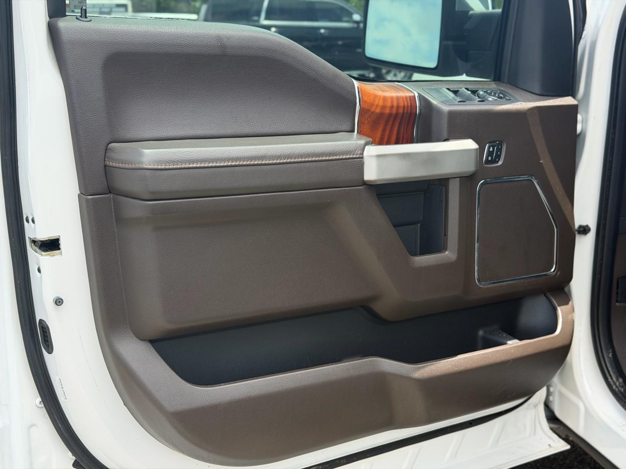 Ford F-150 King-Ranch SuperCrew 5.5-ft. 4WD 2016