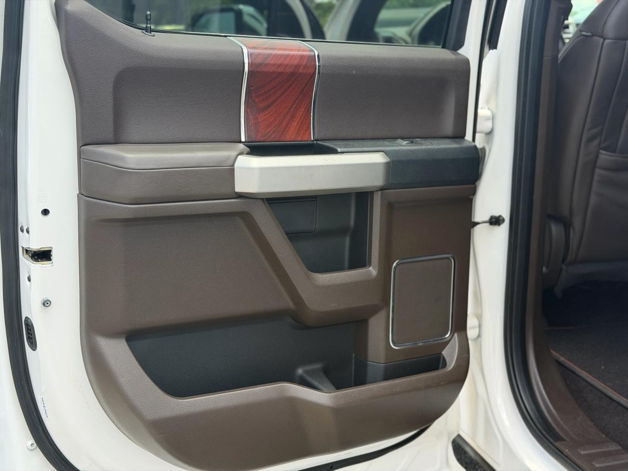 Ford F-150 King-Ranch SuperCrew 5.5-ft. 4WD 2016