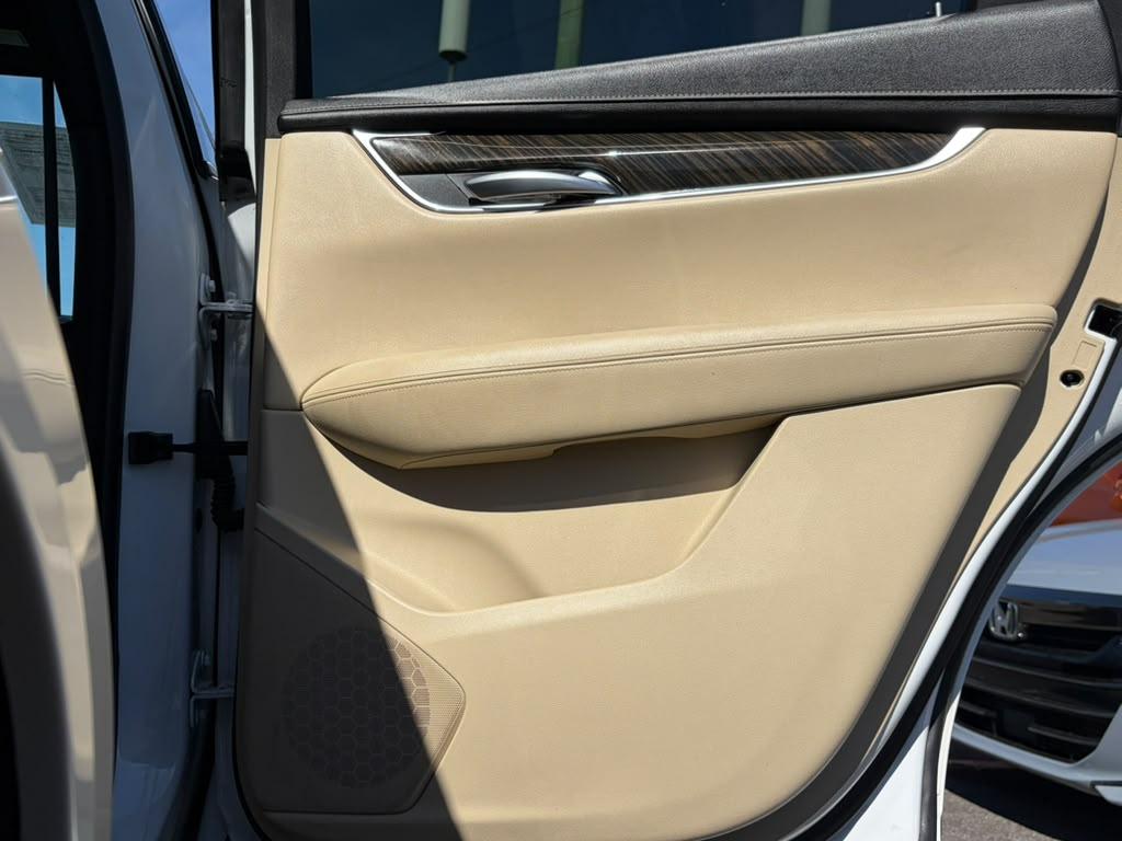 Cadillac XT5 Base 2017