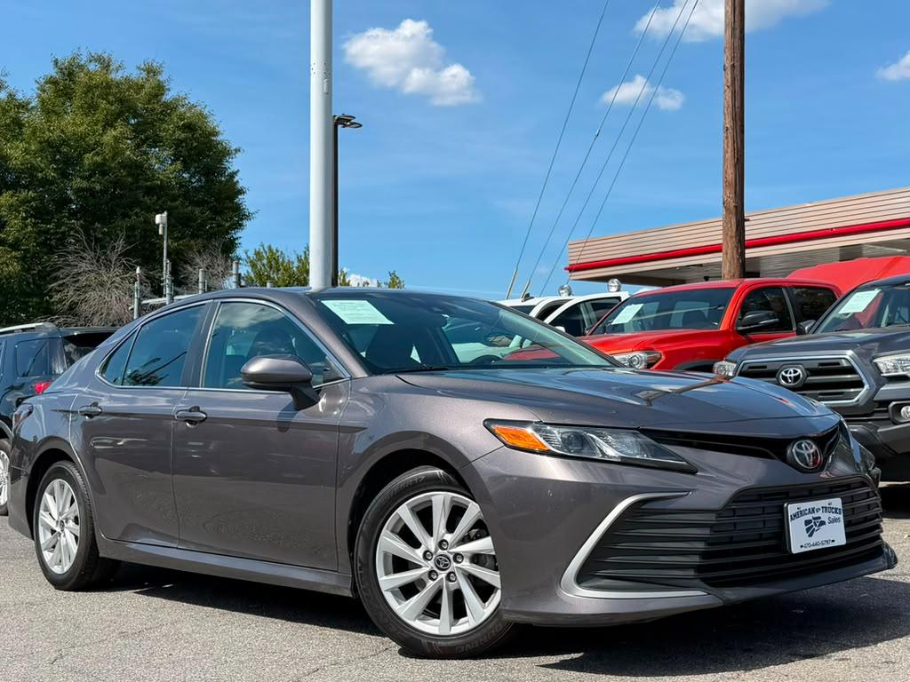 Toyota Camry LE 2021