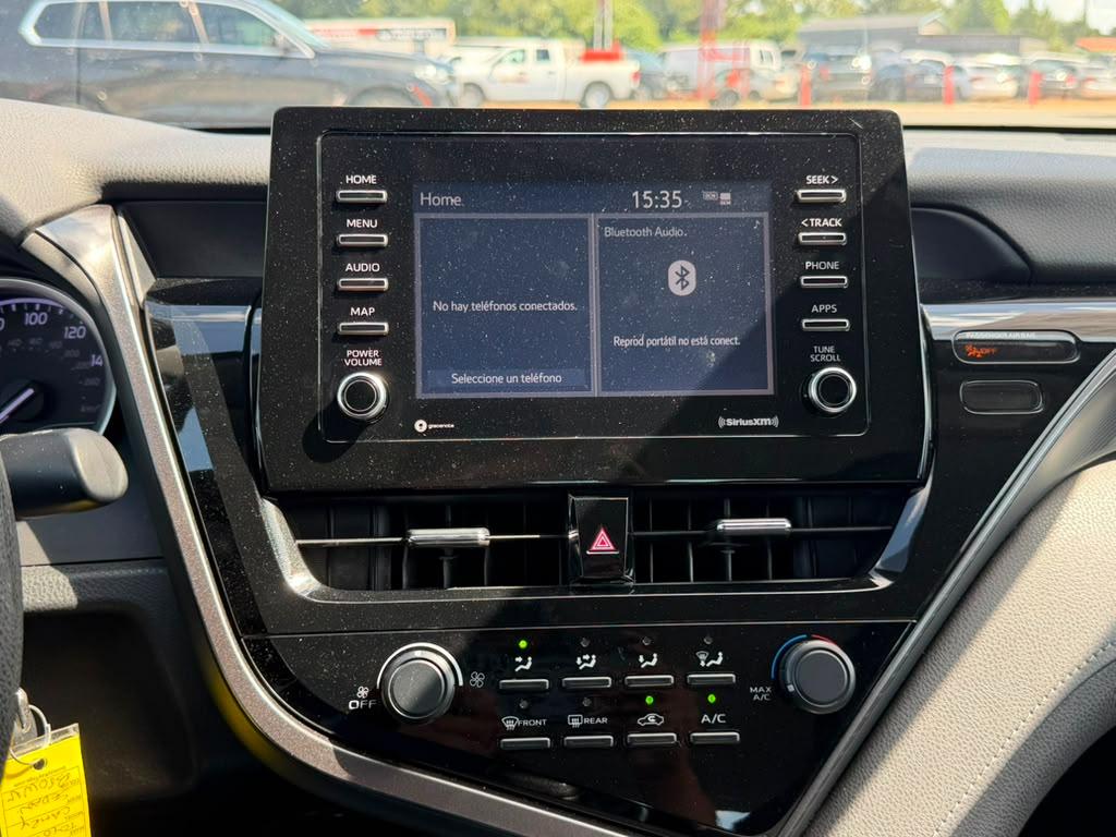 Toyota Camry LE 2021