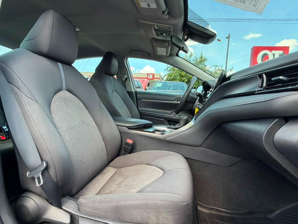Toyota Camry LE 2021