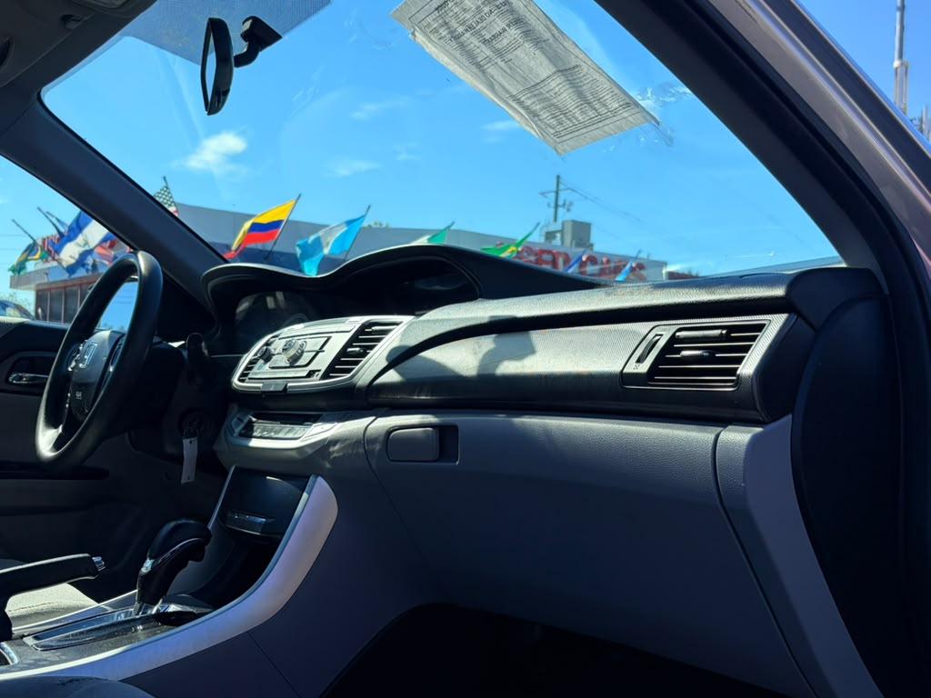 Honda Accord LX Sedan CVT 2013