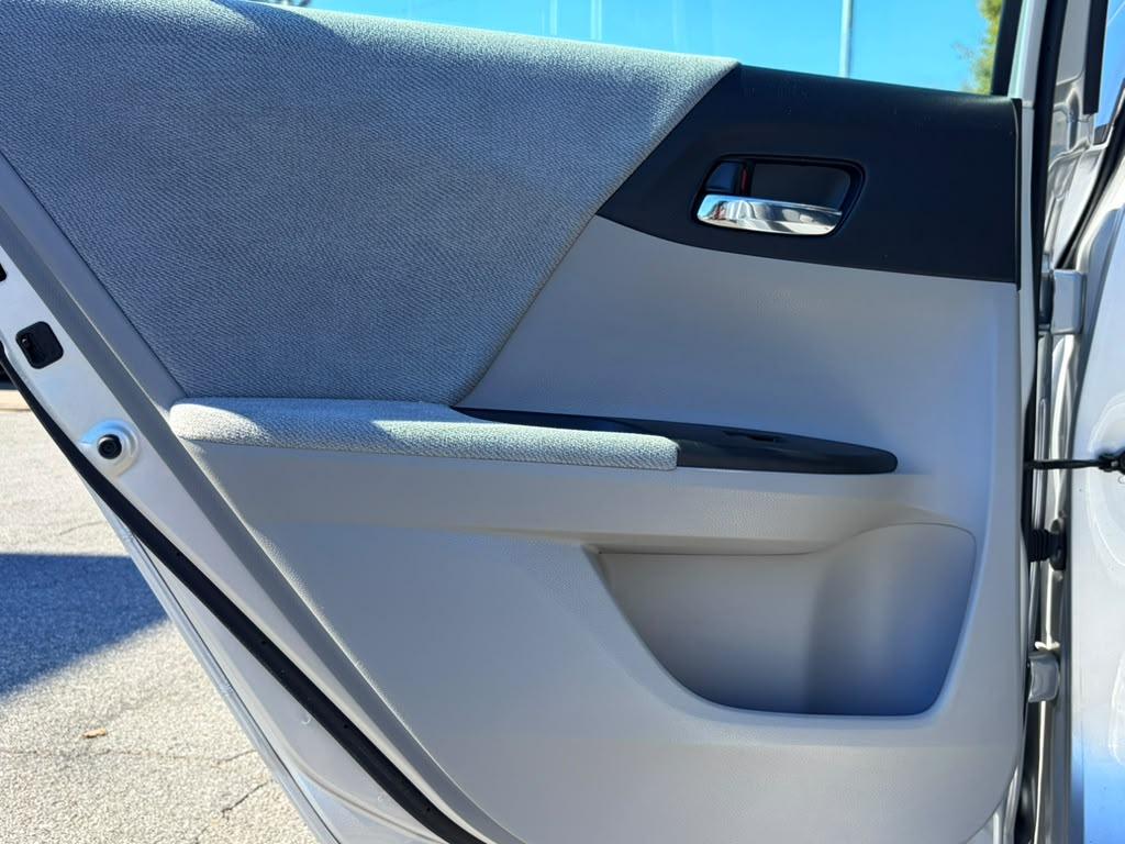 Honda Accord LX Sedan CVT 2013