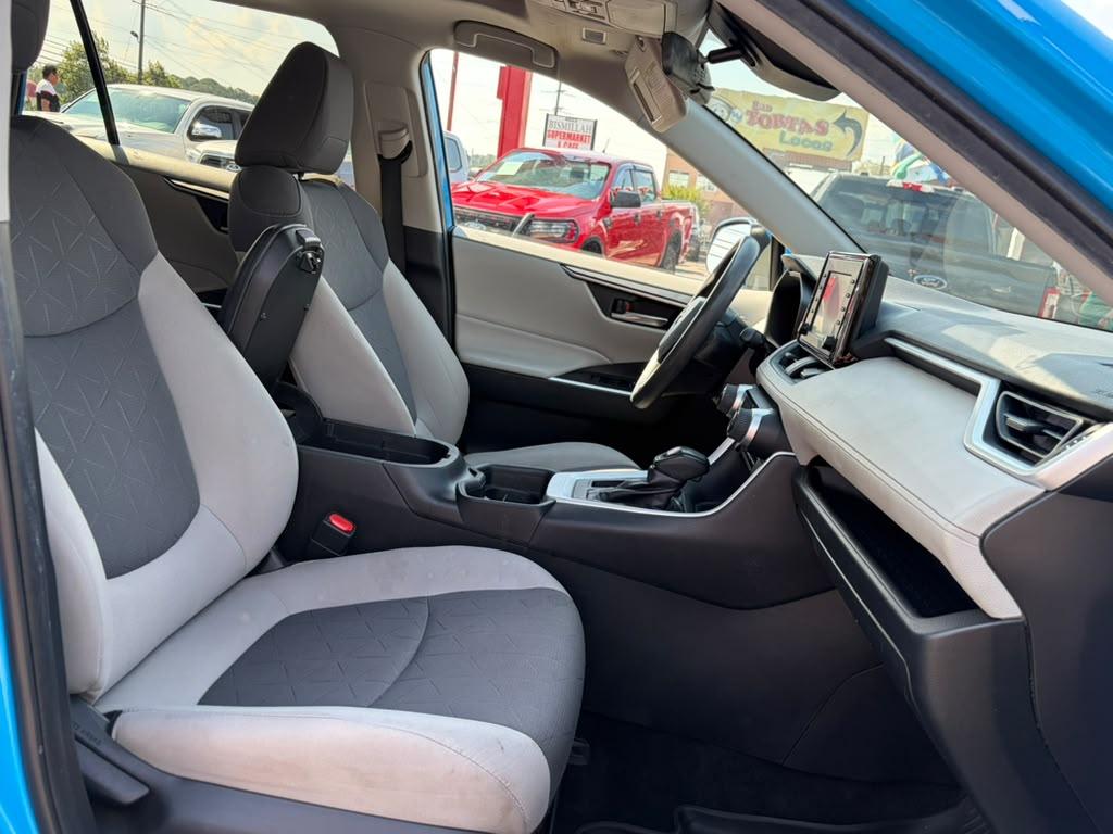 Toyota RAV4 XLE 2019